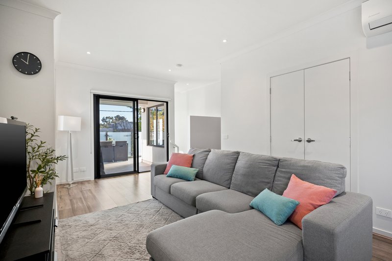 Photo - 7/1A Orchard Road, Bayswater VIC 3153 - Image 4