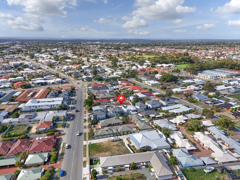 Photo - 71a Parkin Street, Rockingham WA 6168 - Image 8