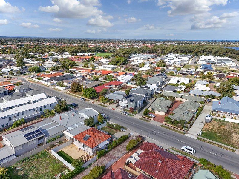 Photo - 71a Parkin Street, Rockingham WA 6168 - Image 9
