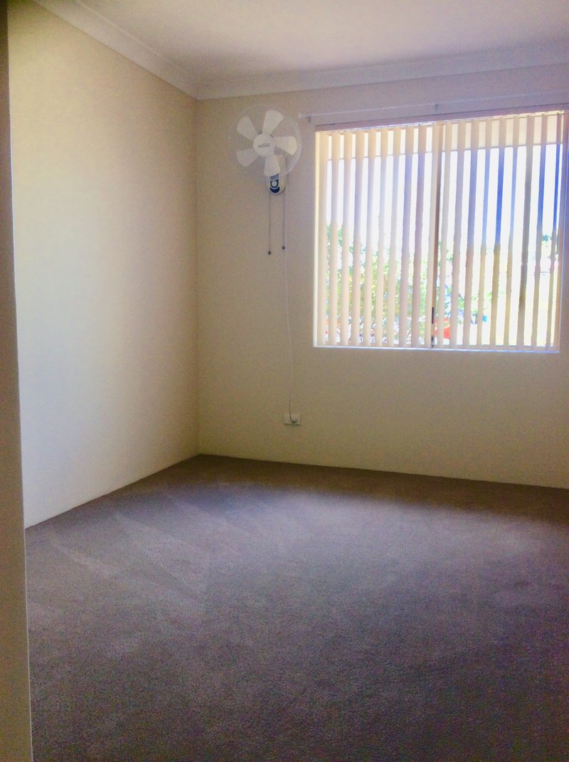 Photo - 71C Gilbertson Road, Kardinya WA 6163 - Image 7