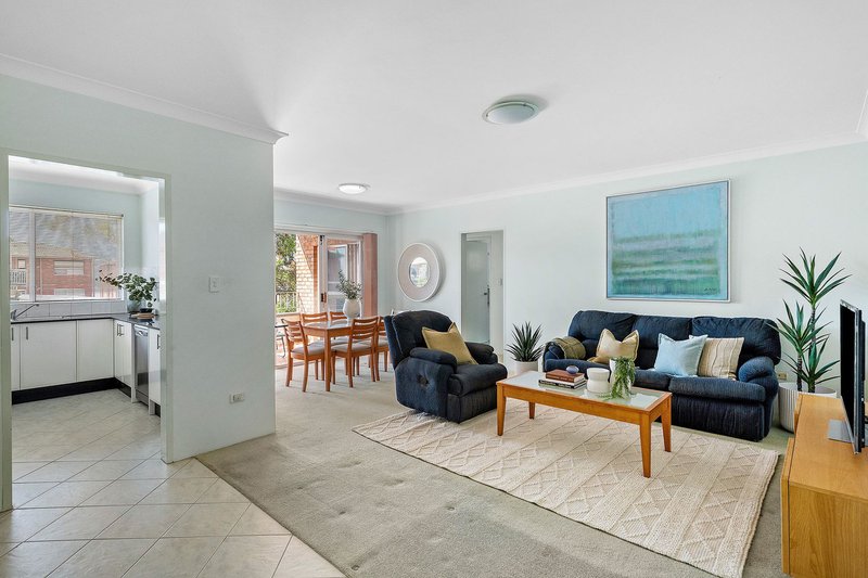 Photo - 7/2-4 Hercules Road, Brighton-Le-Sands NSW 2216 - Image 2