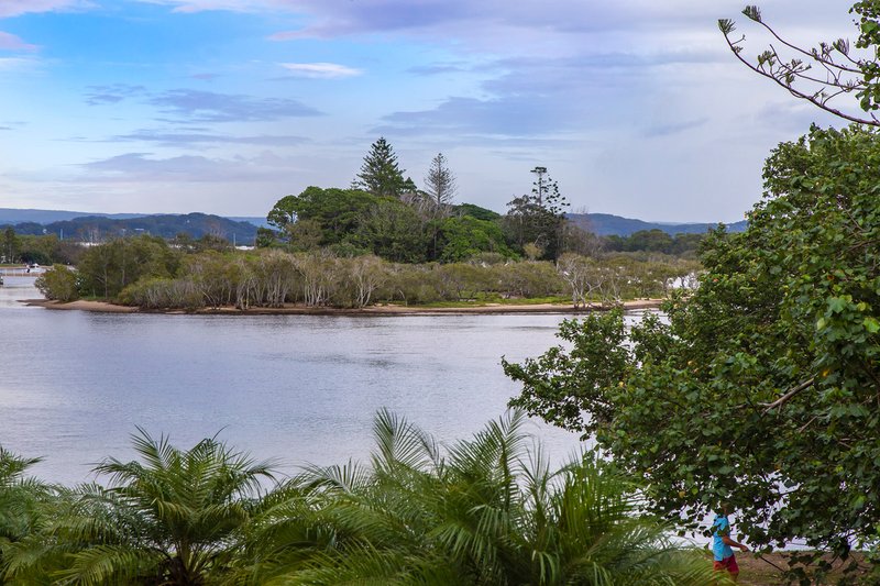 Photo - 7/2-4 Picnic Point Esplanade, Maroochydore QLD 4558 - Image 13