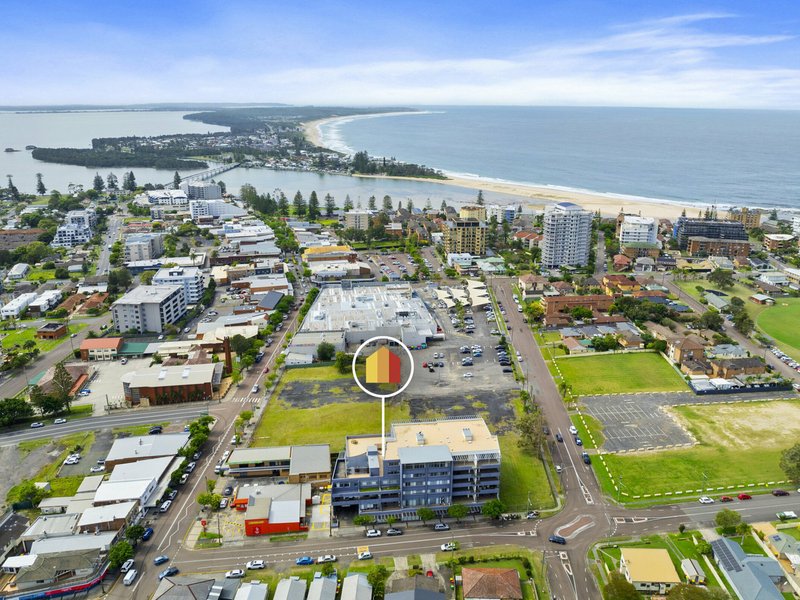 Photo - 7/2-6 Warrigal Street, The Entrance NSW 2261 - Image 3