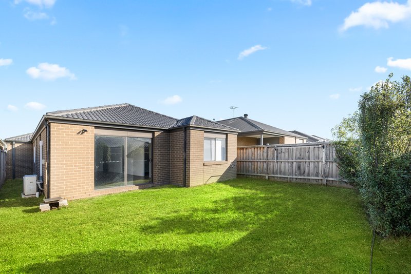 Photo - 72 Alfred Road, Werribee VIC 3030 - Image 12