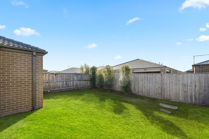 Photo - 72 Alfred Road, Werribee VIC 3030 - Image 13