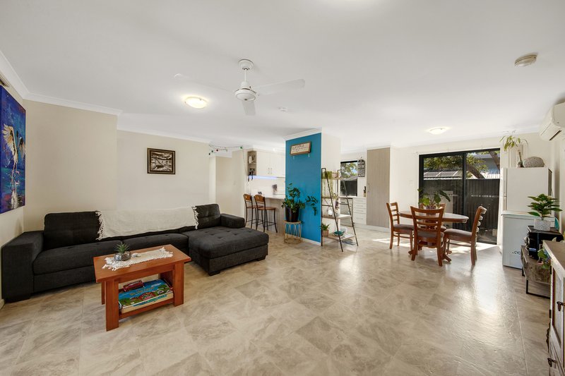 Photo - 72 Allunga Drive, Glen Eden QLD 4680 - Image 5