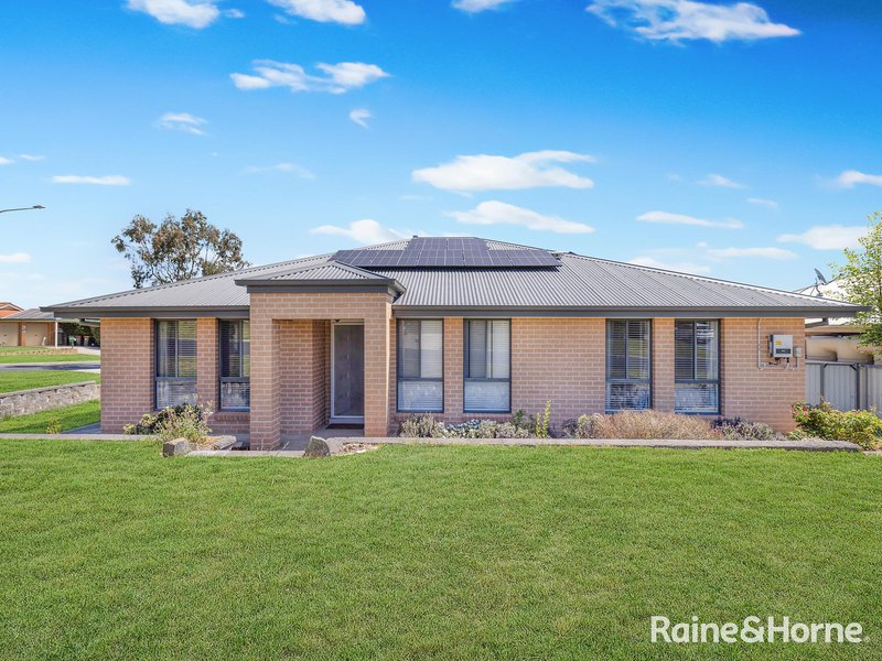 72 Ashworth Drive, Kelso NSW 2795