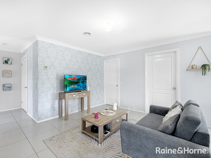 Photo - 72 Ashworth Drive, Kelso NSW 2795 - Image 4