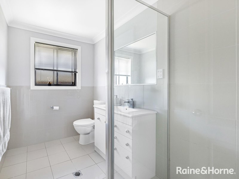 Photo - 72 Ashworth Drive, Kelso NSW 2795 - Image 9