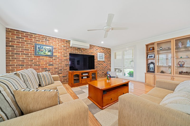 Photo - 72 Aston Wilde Avenue, Chittaway Bay NSW 2261 - Image 7