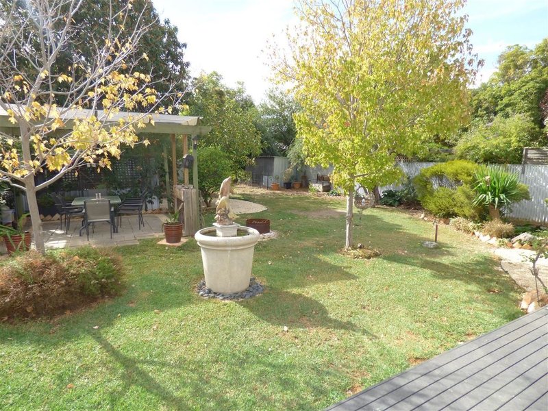 Photo - 72 Baillie Street, Horsham VIC 3400 - Image 10