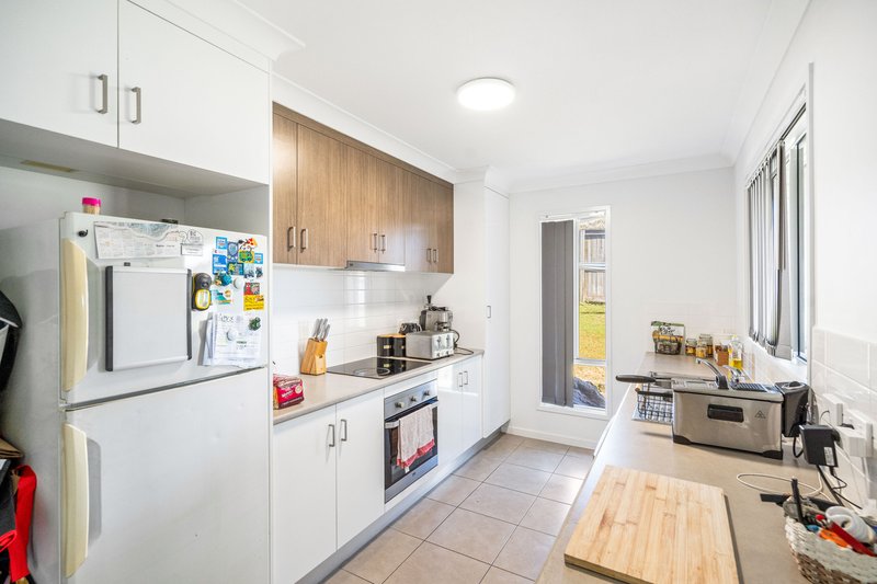 Photo - 72 Bay Park Road, Wondunna QLD 4655 - Image 3