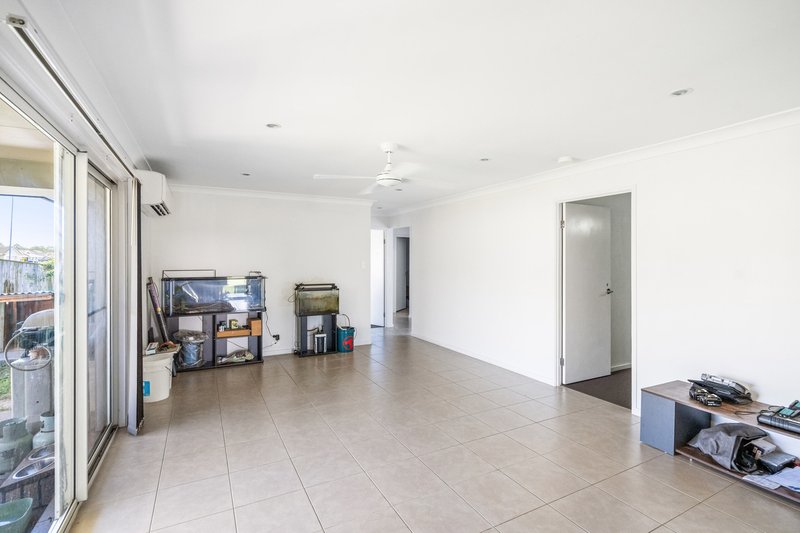 Photo - 72 Bay Park Road, Wondunna QLD 4655 - Image 4