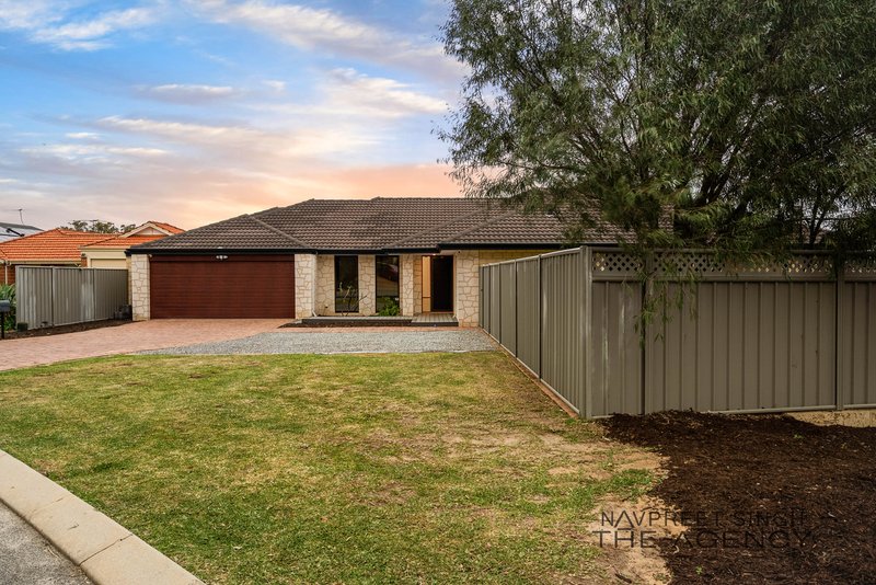Photo - 72 Beauchamp Loop, Wellard WA 6170 - Image 2