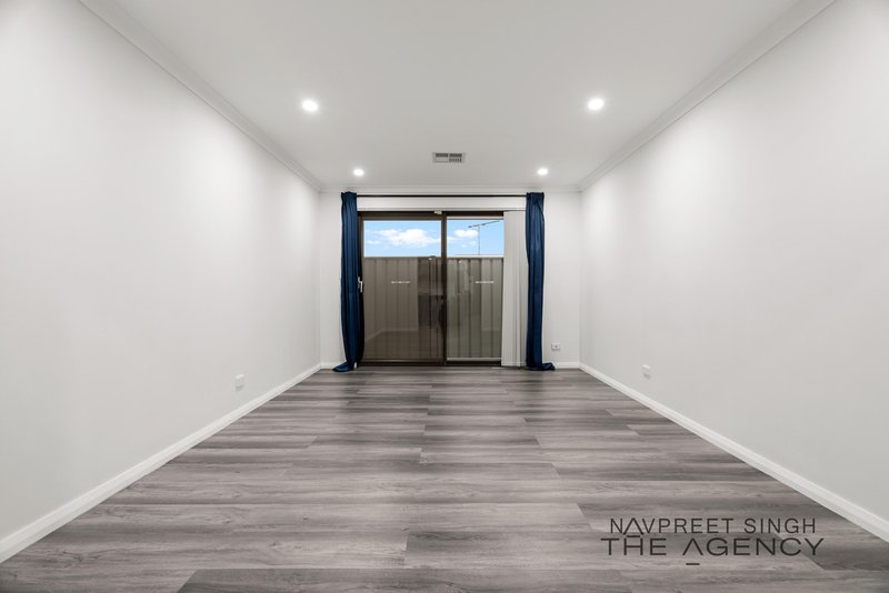Photo - 72 Beauchamp Loop, Wellard WA 6170 - Image 14