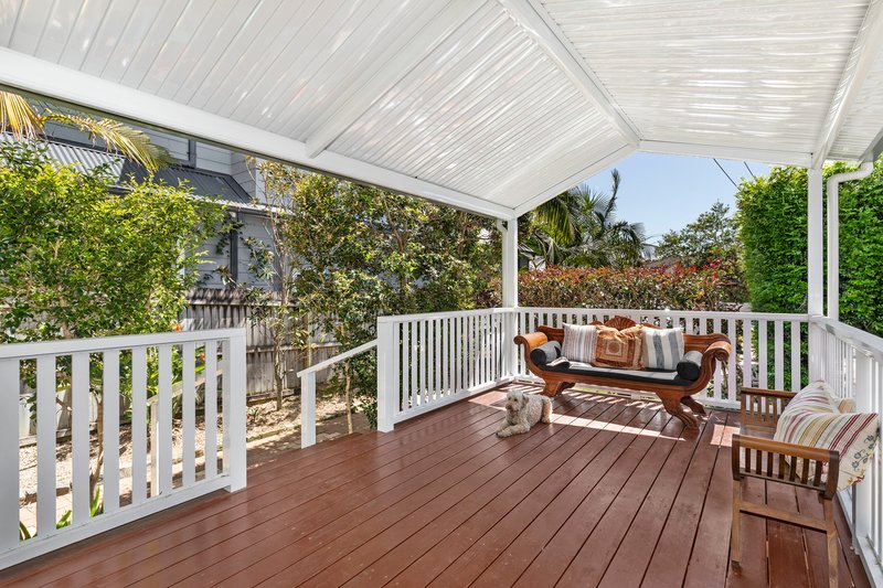 Photo - 72 Bennett Street, Curl Curl NSW 2096 - Image 3