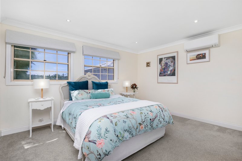 Photo - 72 Bennett Street, Curl Curl NSW 2096 - Image 7