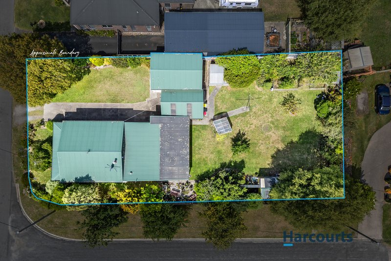 Photo - 72 Benny Street, Latrobe TAS 7307 - Image 2