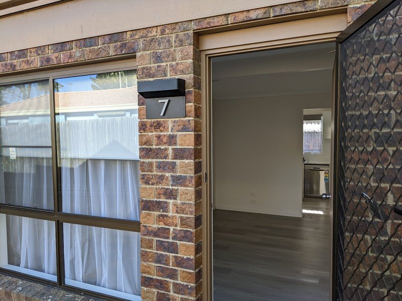 Photo - 7/2 Bishop Street, Eagleby QLD 4207 - Image 2