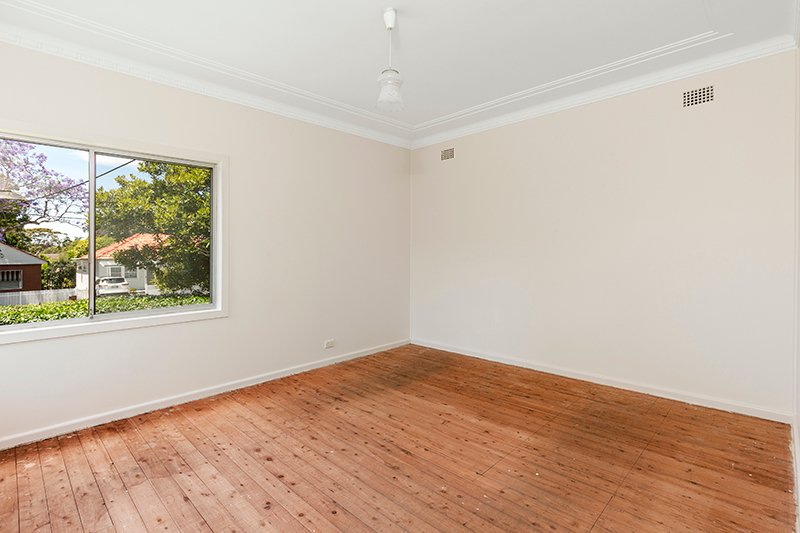 Photo - 72 Bix Road, Dee Why NSW 2099 - Image 5