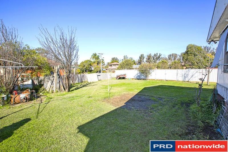 Photo - 72 Bringelly Road, Kingswood NSW 2747 - Image 4