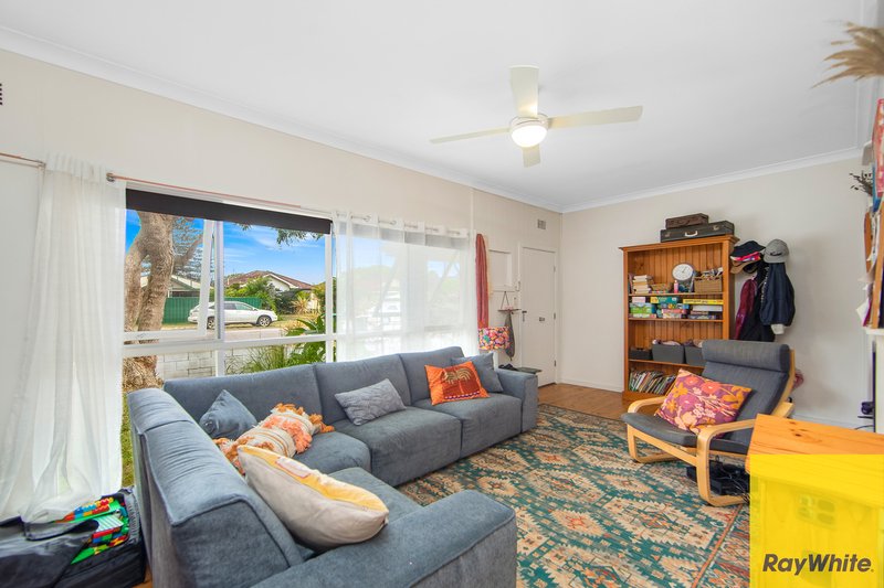 Photo - 72 Brisbane Avenue, Umina Beach NSW 2257 - Image 15