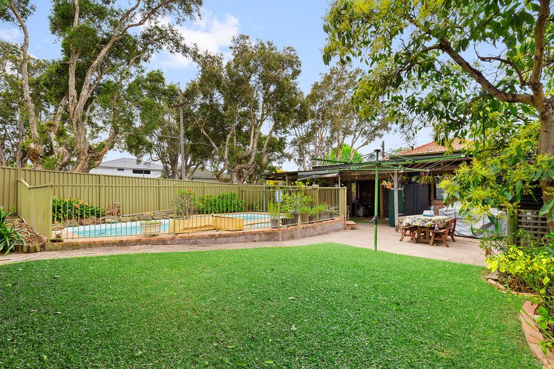 Photo - 72 Cabarita Road, Concord NSW 2137 - Image 3