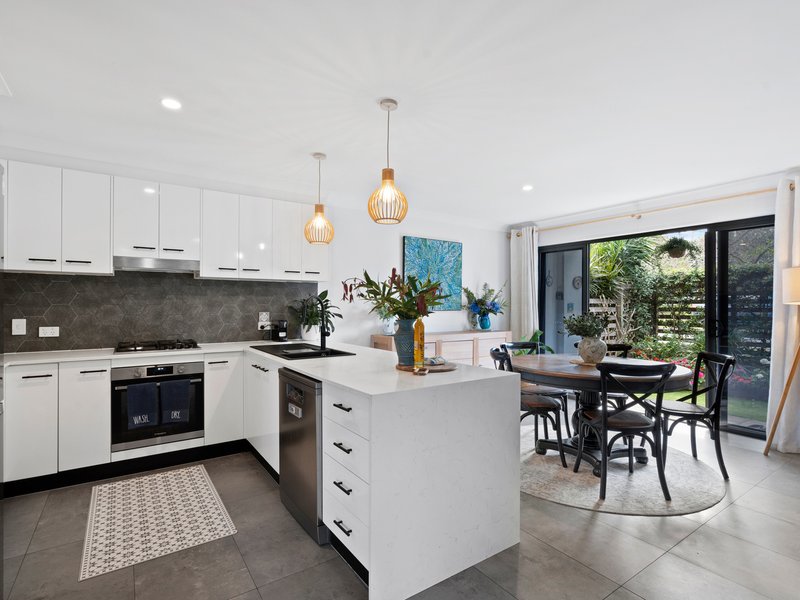 Photo - 72 Calliope Circuit, Murarrie QLD 4172 - Image 7