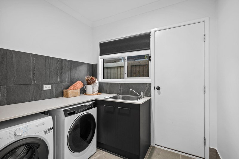 Photo - 72 Carpenter Drive, Ripley QLD 4306 - Image 25