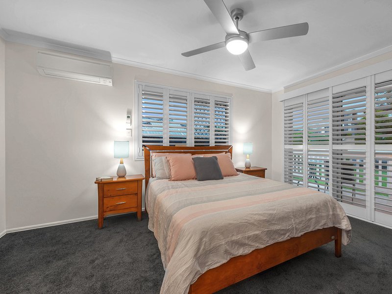 Photo - 72 Casuarina Street, Bridgeman Downs QLD 4035 - Image 12