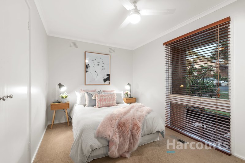 Photo - 72 Chartwell Drive, Wantirna VIC 3152 - Image 10