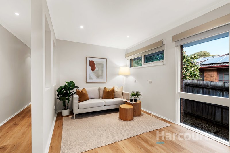 Photo - 72 Chartwell Drive, Wantirna VIC 3152 - Image 12