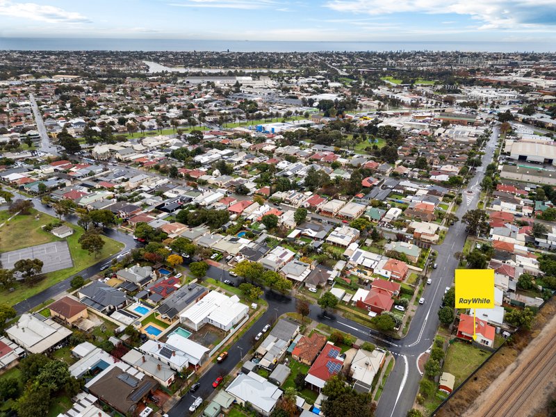 Photo - 72 Coburg Road, Alberton SA 5014 - Image 30