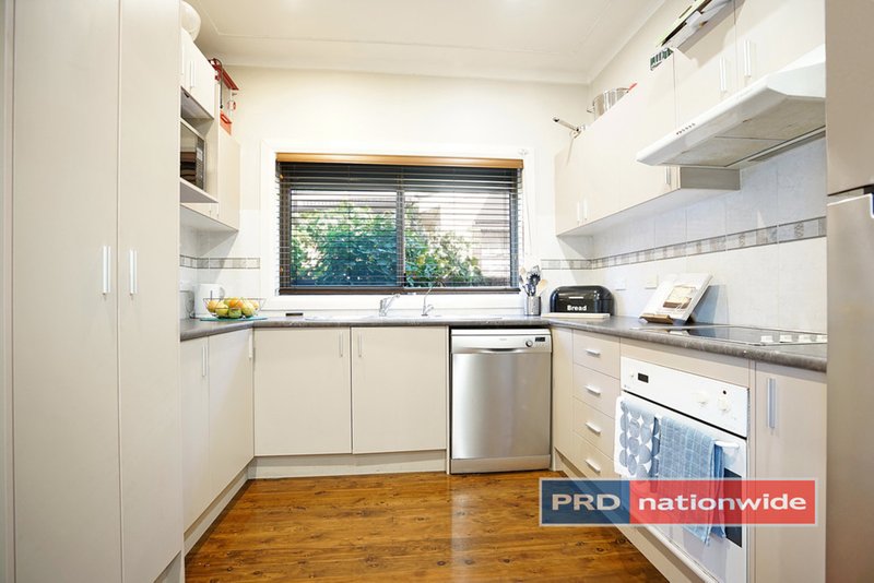 Photo - 72 College Street, Cambridge Park NSW 2747 - Image 4