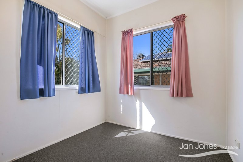 Photo - 72 Cornelius Street, Clontarf QLD 4019 - Image 13