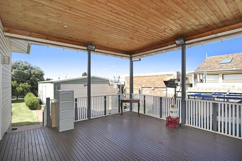 Photo - 72 Delaware Street, Reservoir VIC 3073 - Image 8