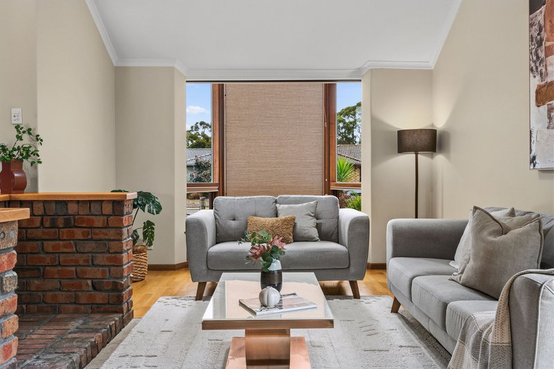 Photo - 72 Delta Crescent, Aberfoyle Park SA 5159 - Image 3