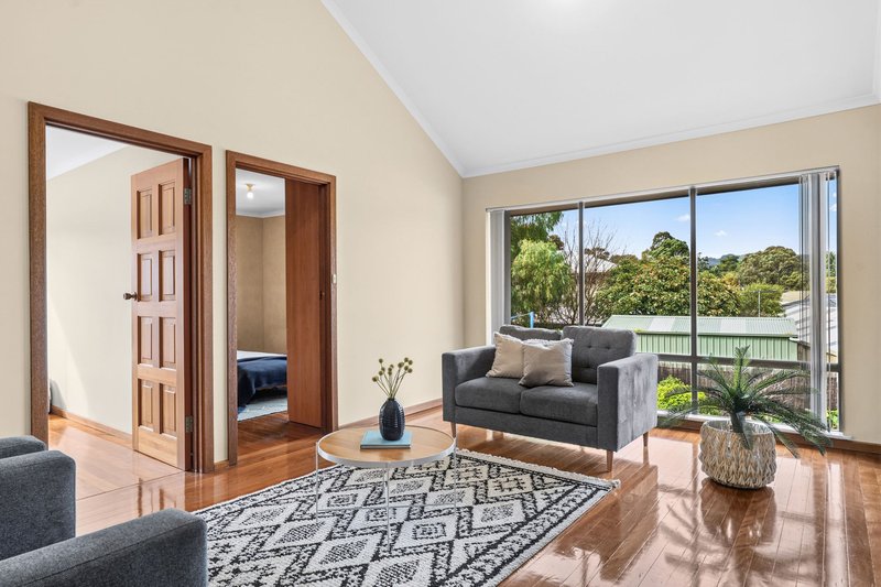 Photo - 72 Delta Crescent, Aberfoyle Park SA 5159 - Image 13