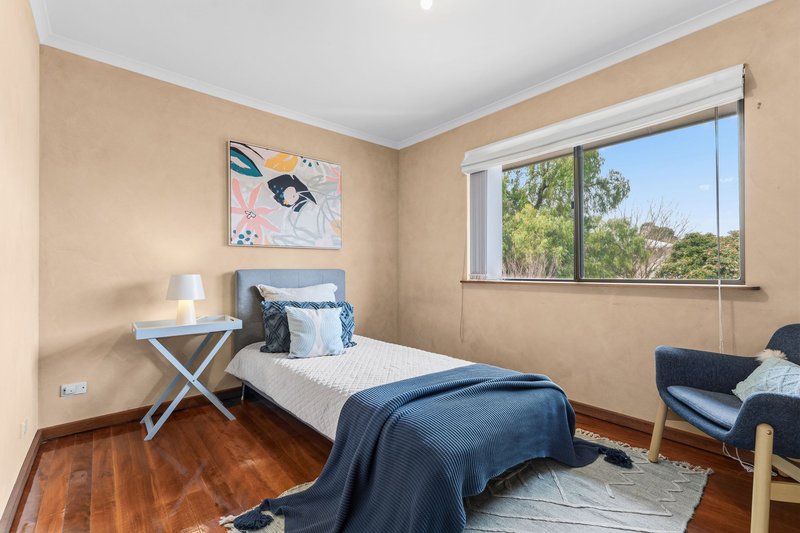 Photo - 72 Delta Crescent, Aberfoyle Park SA 5159 - Image 16