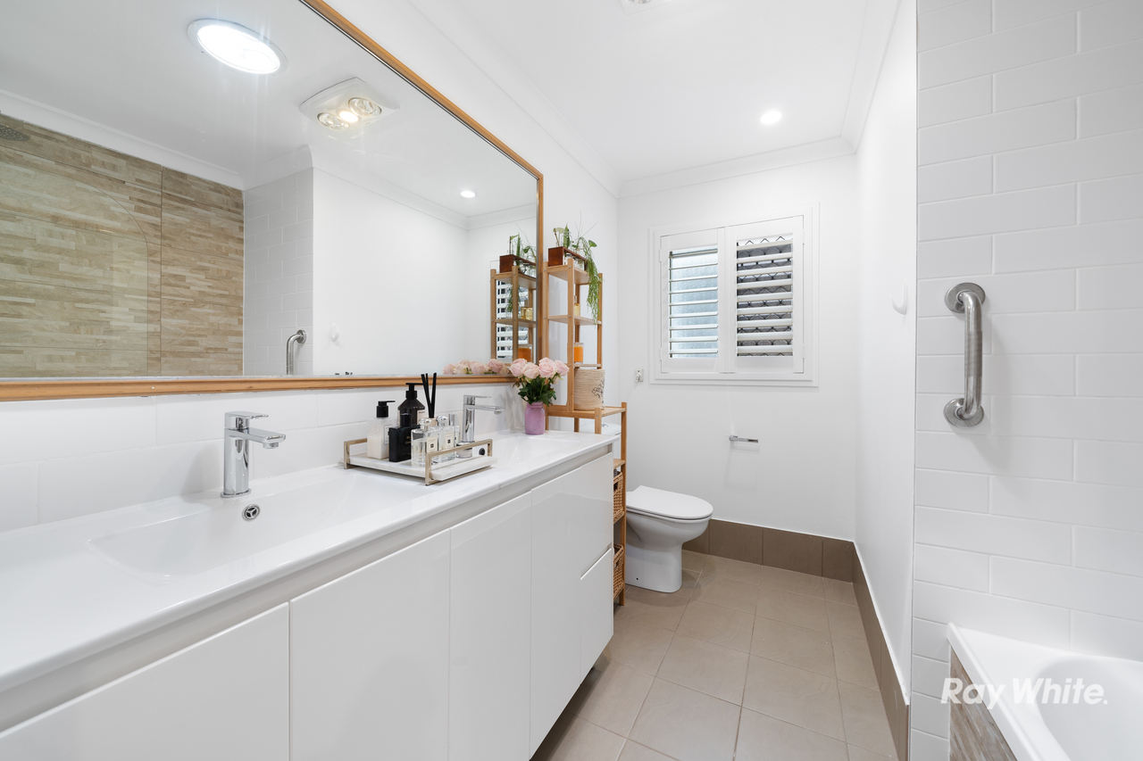 4-bedroom house at 72 Dennis Road, Springwood, QLD 4127, Logan, Queensland