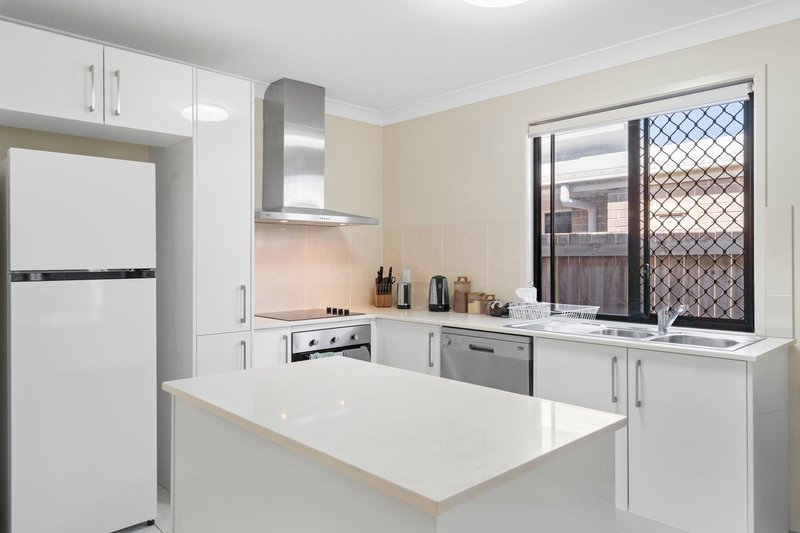 Photo - 72 Dixon Drive, Pimpama QLD 4209 - Image 13