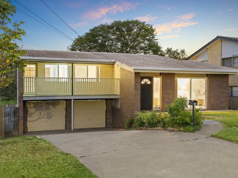 Photo - 72 Dobell Street, Indooroopilly QLD 4068 - Image 2