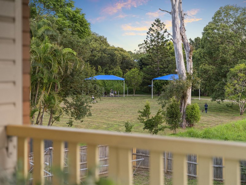Photo - 72 Dobell Street, Indooroopilly QLD 4068 - Image 11