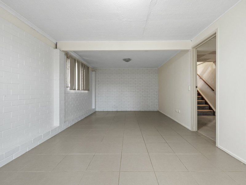 Photo - 72 Dobell Street, Indooroopilly QLD 4068 - Image 24