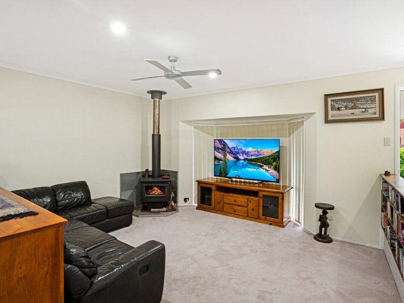 Photo - 72 Dugandan St , Nerang QLD 4211 - Image 4