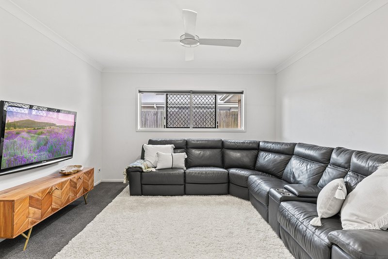 Photo - 72 Entabeni Drive, Kearneys Spring QLD 4350 - Image 13