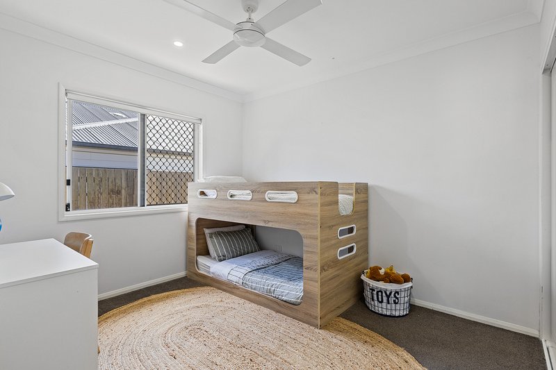 Photo - 72 Entabeni Drive, Kearneys Spring QLD 4350 - Image 16