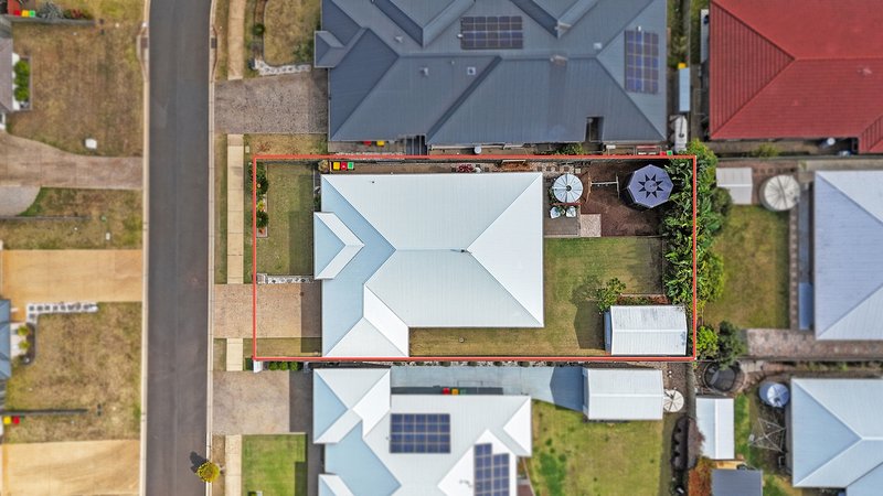 Photo - 72 Entabeni Drive, Kearneys Spring QLD 4350 - Image 27