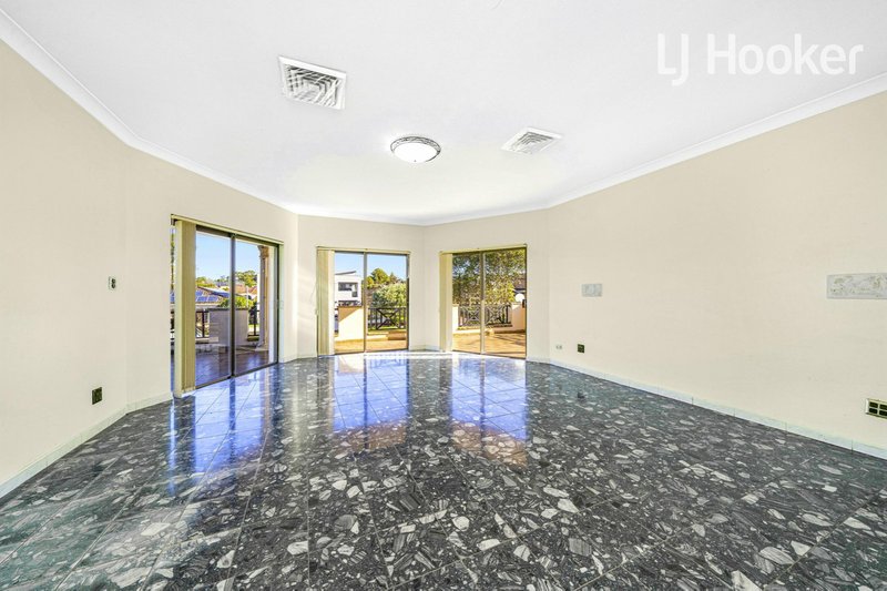 Photo - 72 Eton Street, Smithfield NSW 2164 - Image 10