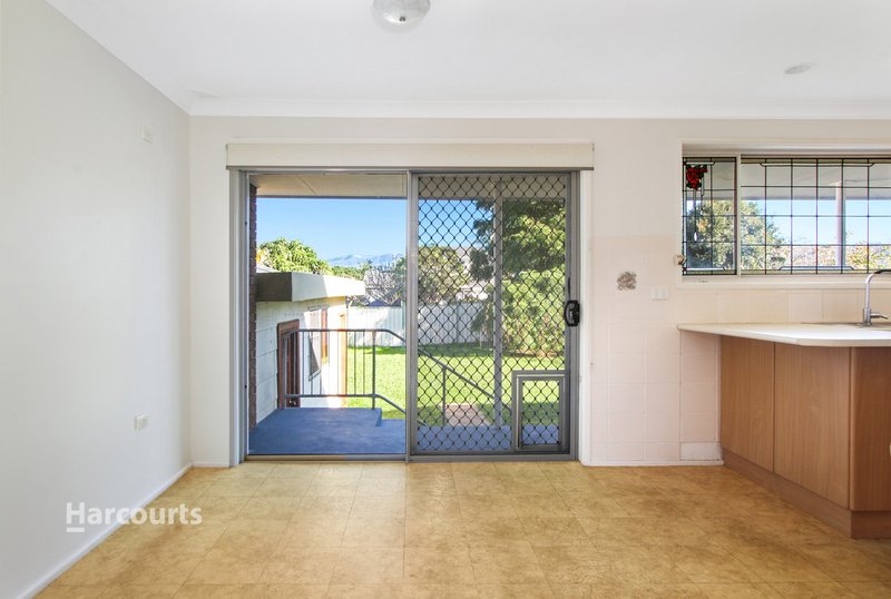 Photo - 72 Exmouth Road, Kanahooka NSW 2530 - Image 6